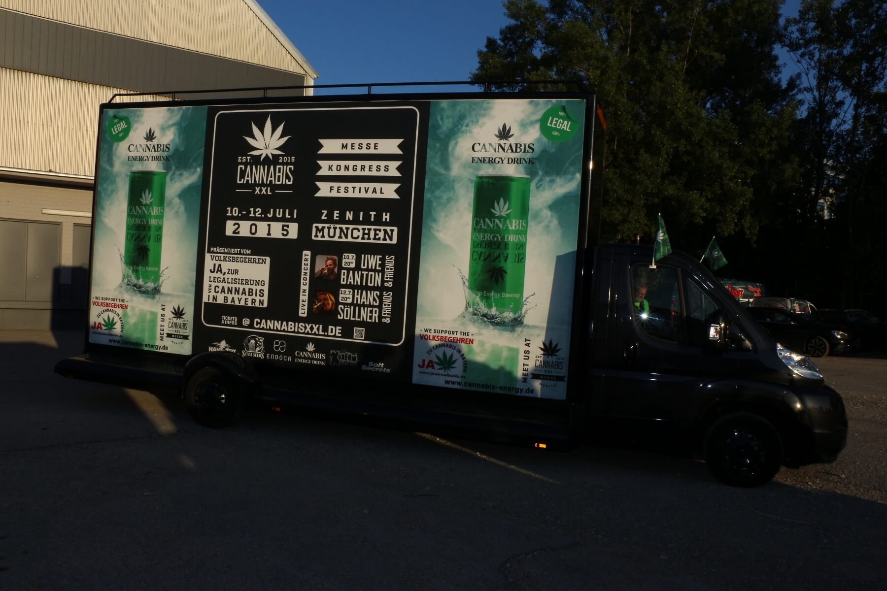 Werbewagen für die Cannabis XXL 2015