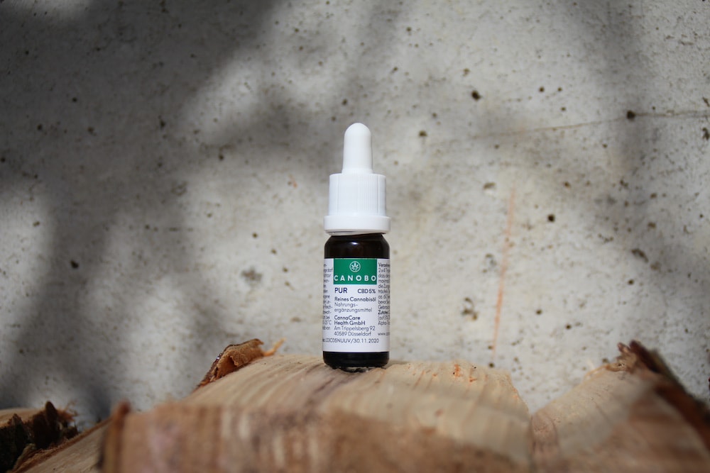 Canobo PUR – Reines Cannabisöl 2