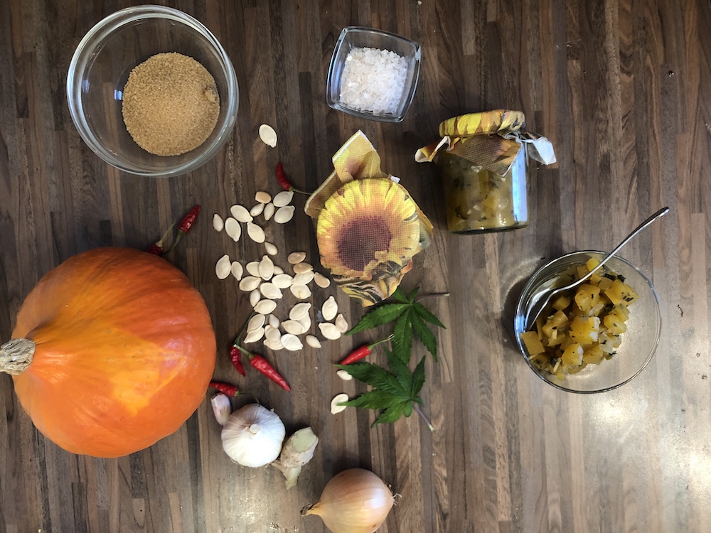Kürbis Hanf Chutney
9
