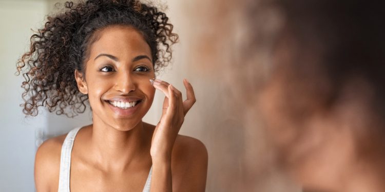 Hanfsamenöl-Vorteile-für-Hautpflege-und-Wohlbefinden-1