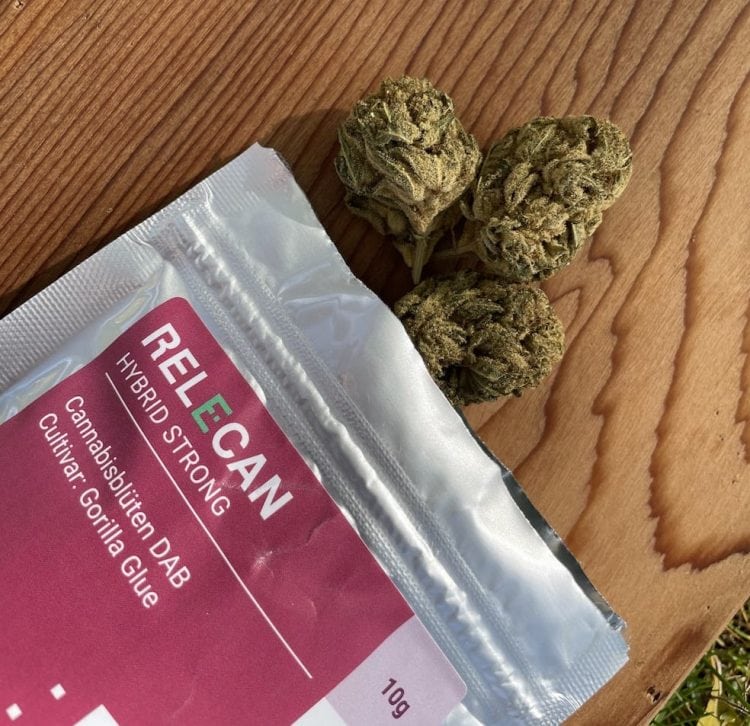 Medizinalcannabis Strain Review Relecan Hybrid Strong / Gorilla Glue Strain Reviews und Tests